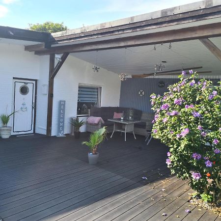 Grosse Wohnung Mit Terrasse Und Grill Grosssolt Exterior photo